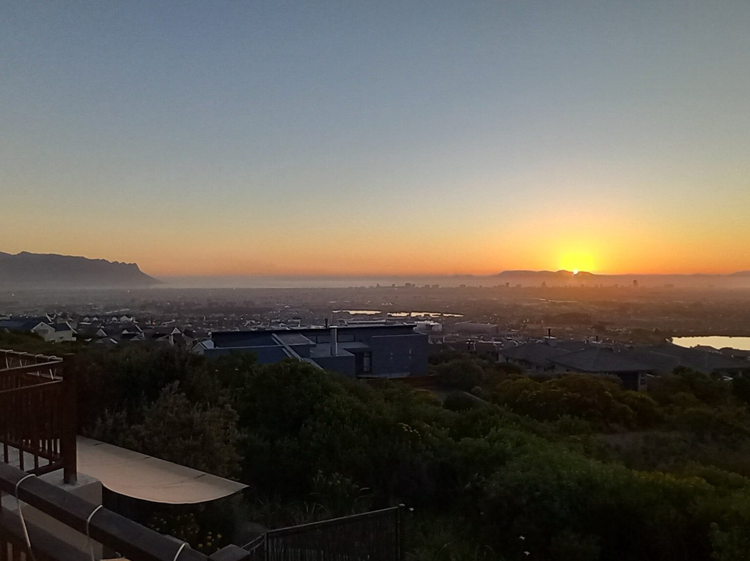 43 on Sandstone Guest House主图