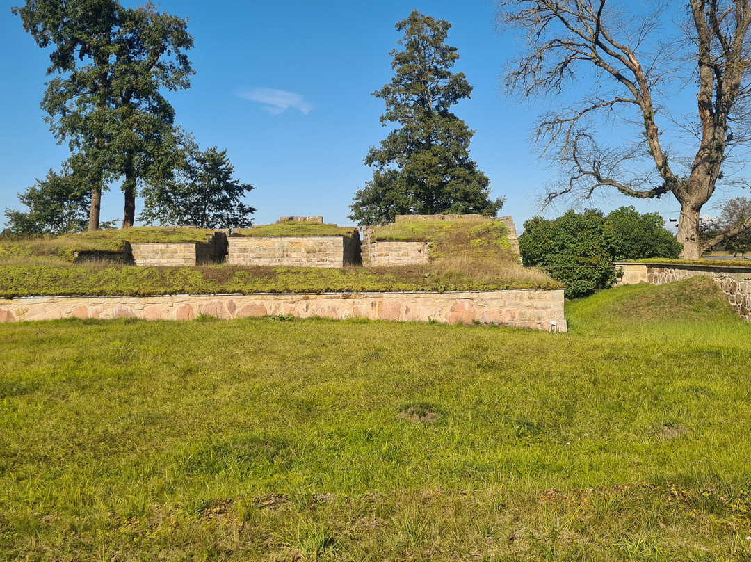 Aranäs Borgruin-Mariestad必去景点