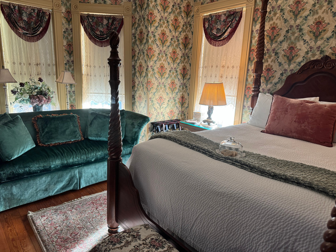 Boonville Luxury Lodging主图