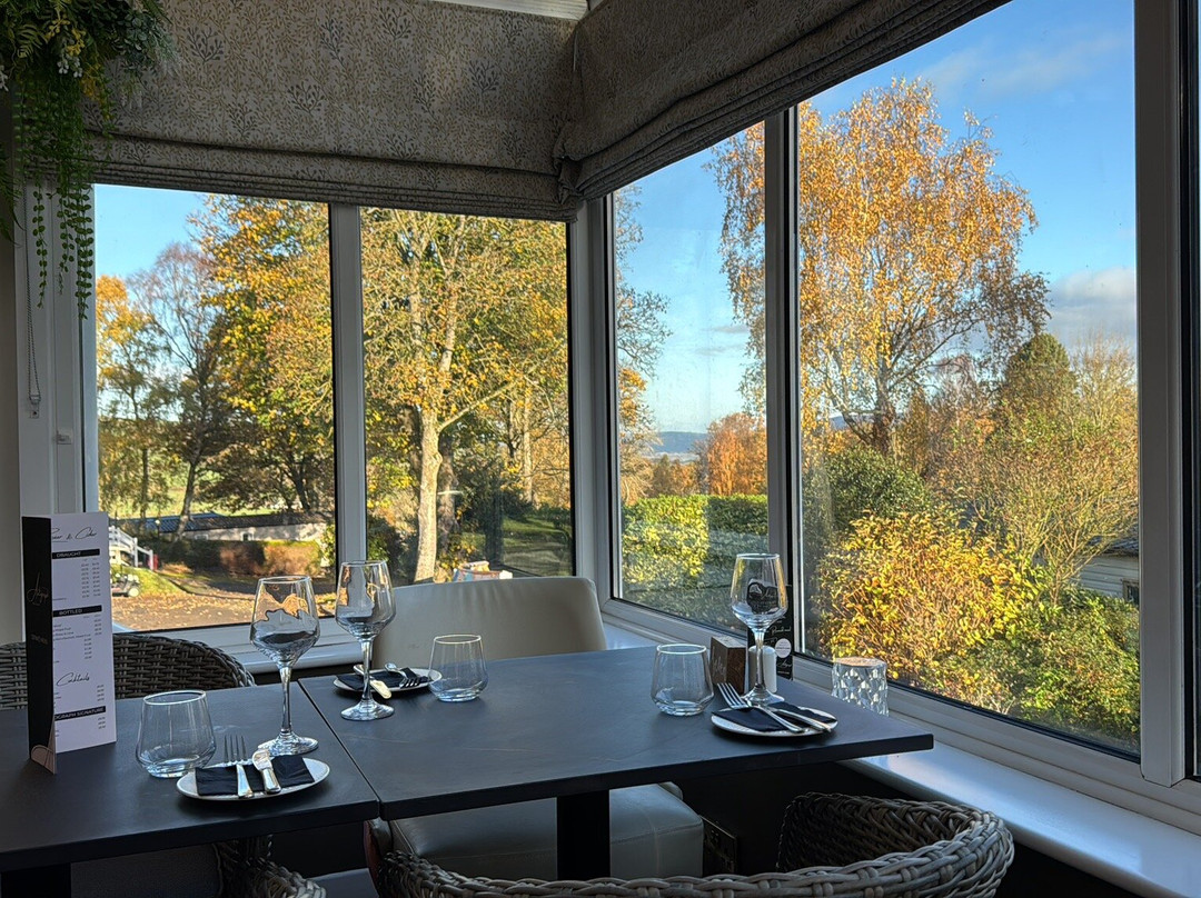 Lyons Woodlands Hall Holiday Park & Hotel主图