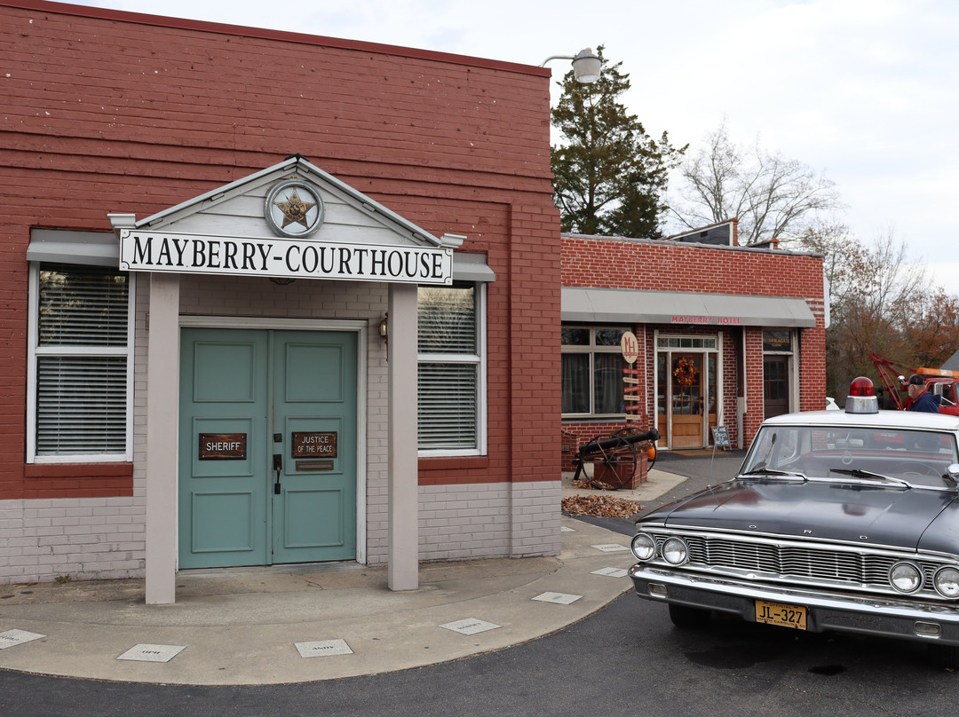 Mayberry Squad Car Tours-Mount Airy必去景点