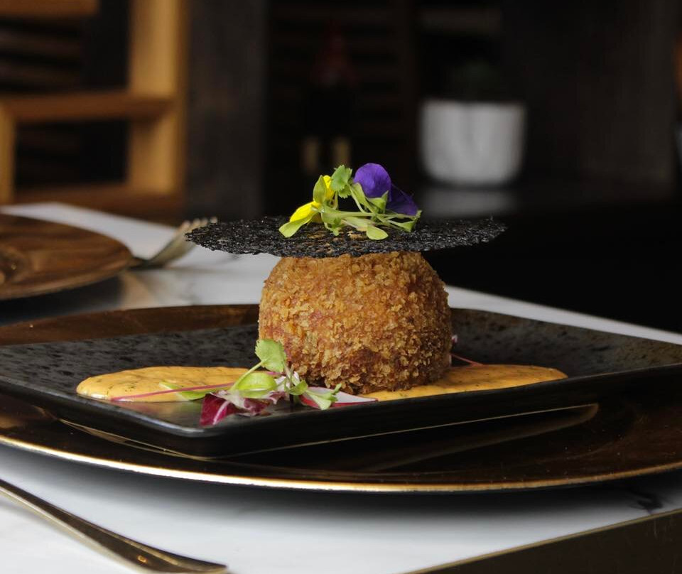 The Imperial Dragon Hotel主图