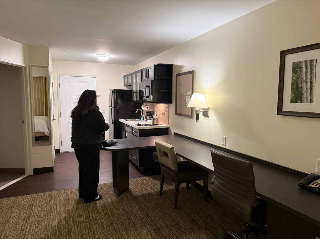 Candlewood Suites Lancaster West by IHG主图