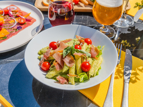 Restaurant Secret Défense