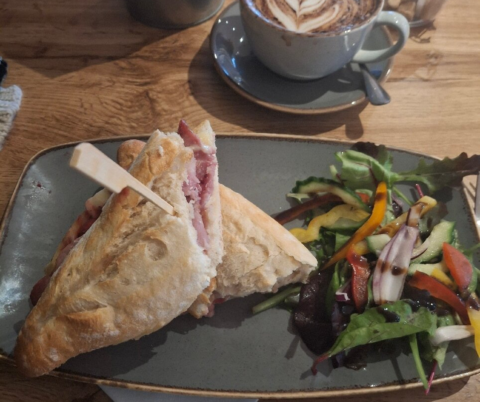 Penrose Water Gardens-特鲁罗必去景点