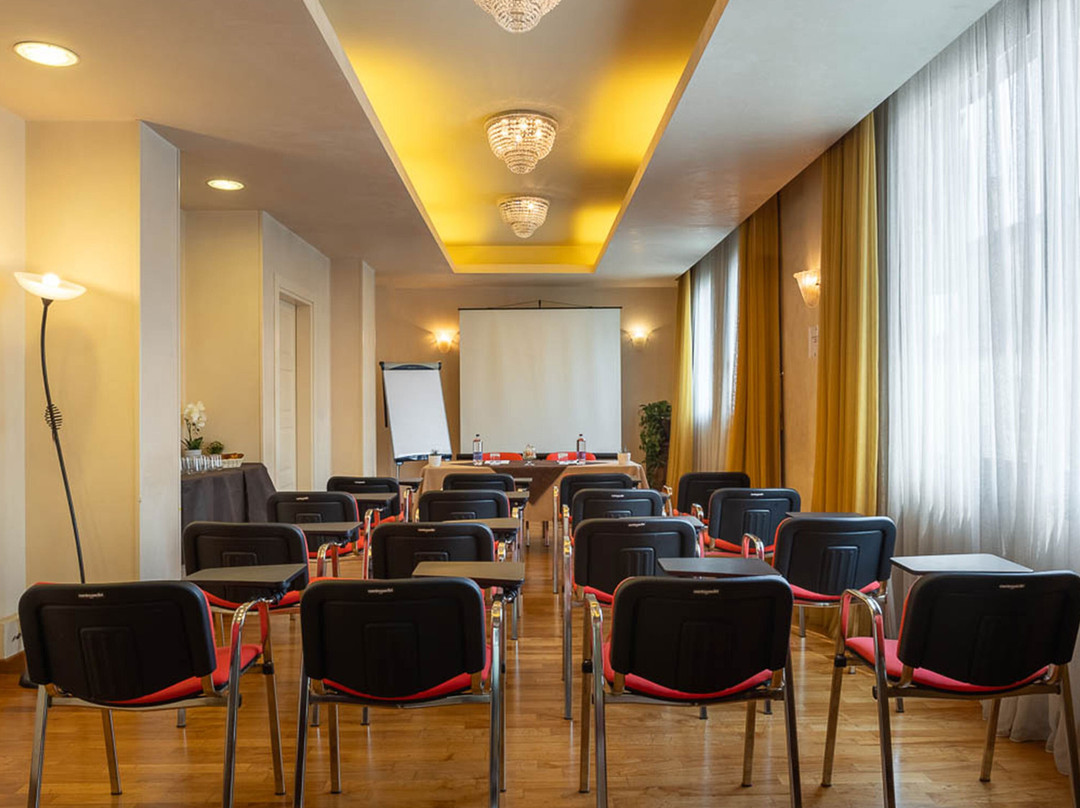 贝斯特韦斯特阿德米拉酒店主图