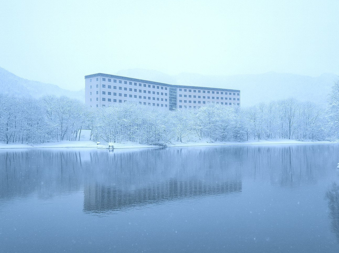 屈斜路王子大饭店主图