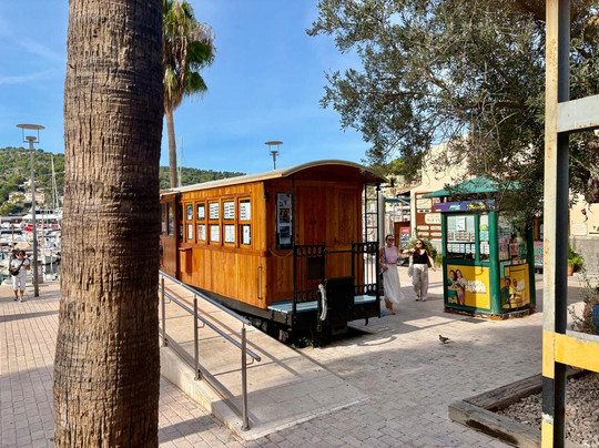 Marina Tramontana-索列尔港必去景点