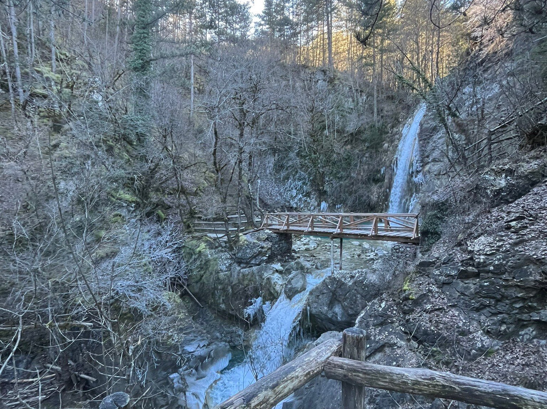 Balta di Stringa Waterfalls-Iliochori必去景点