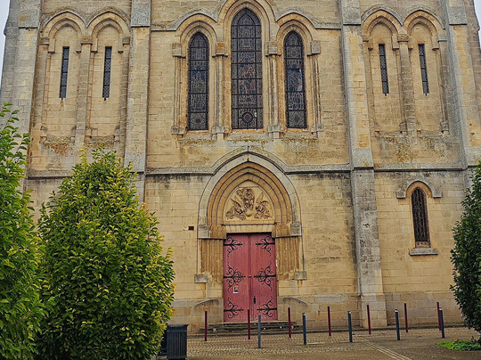 Eglise de la Sainte-Trinite-et-de-Saint-Honore