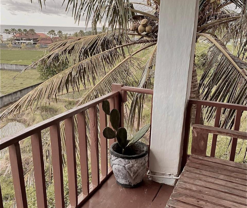 Dikaloha Surfschool and Stay