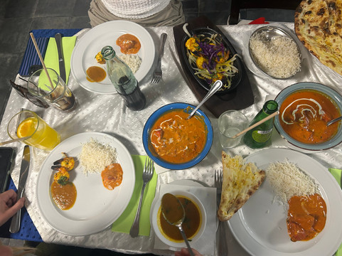 Everest Tandoori Indian and Nepali Cuisine