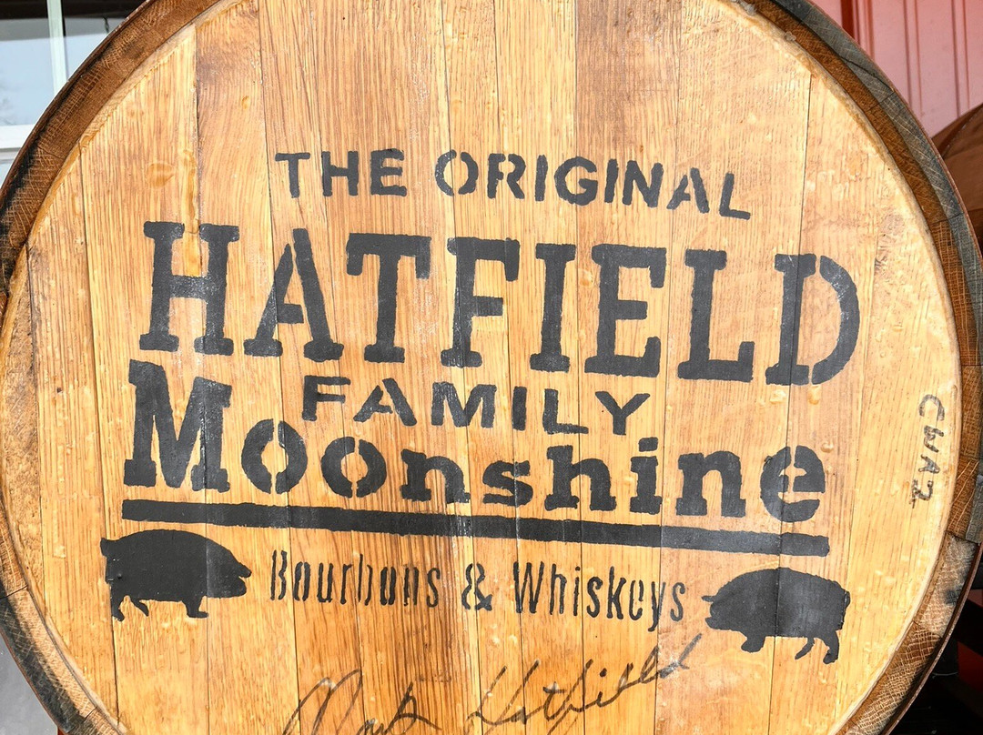 The Original Hatfield Family Moonshine-Spencer必去景点