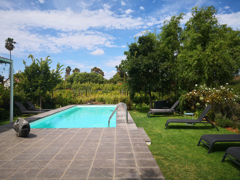 葡萄园乡村度假屋主图