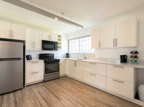 Dover Woods Apartments主图