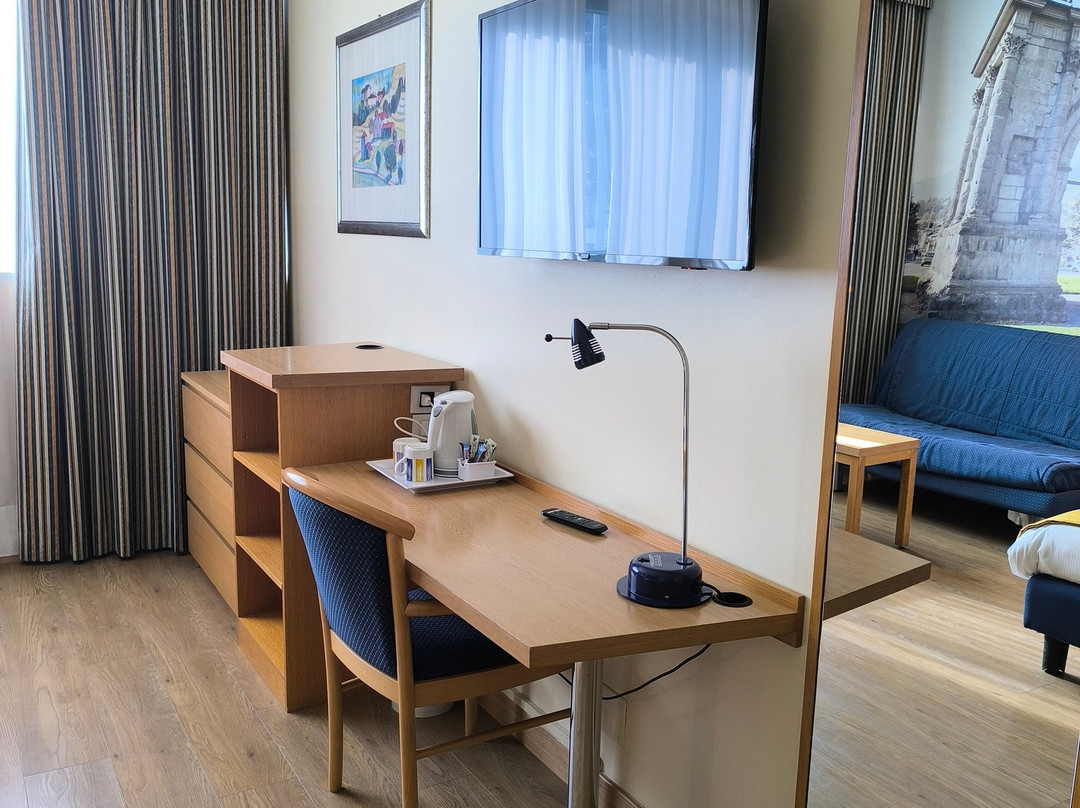 奥斯塔东快捷酒店主图