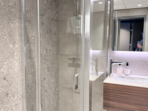 普斯提里翁主图