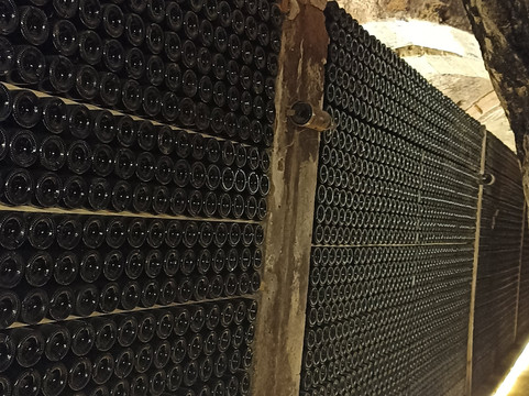 Bodegas Manzanos Haro-哈罗必去景点