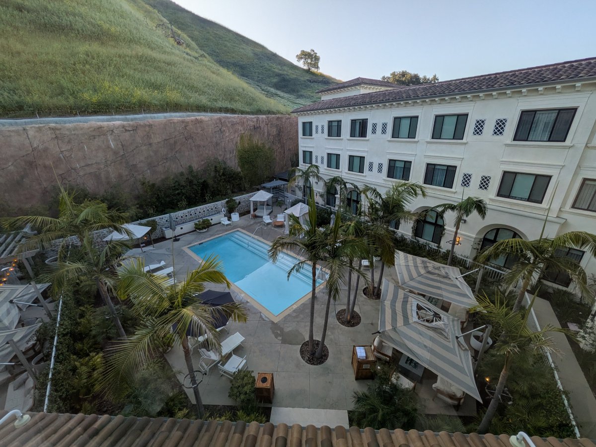 坎布里亚酒店-卡拉巴萨斯-马里布-官方