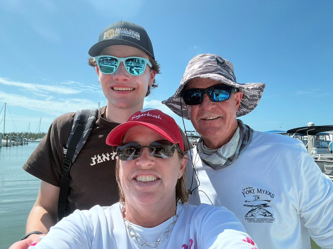 Fort Myers Fishing Adventures-迈尔斯堡海滩必去景点