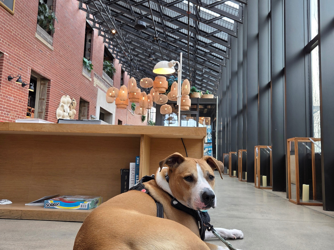 艾斯拜瑞酒店主图