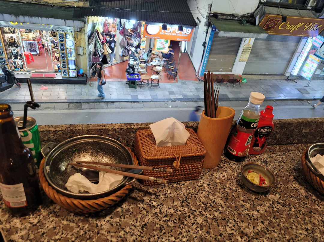 Met Vietnamese Restaurant & Vegetarian Options 2