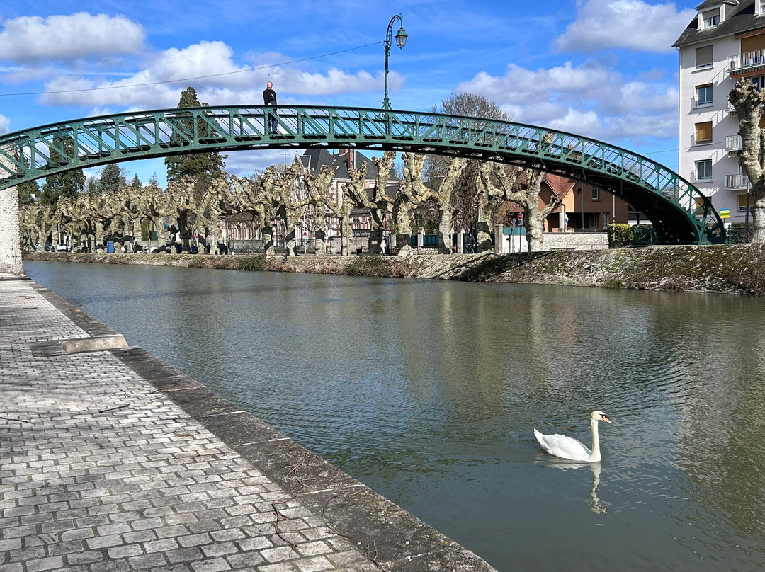 Le Circuit Des 17 Ponts De Montargis-Montargis必去景点
