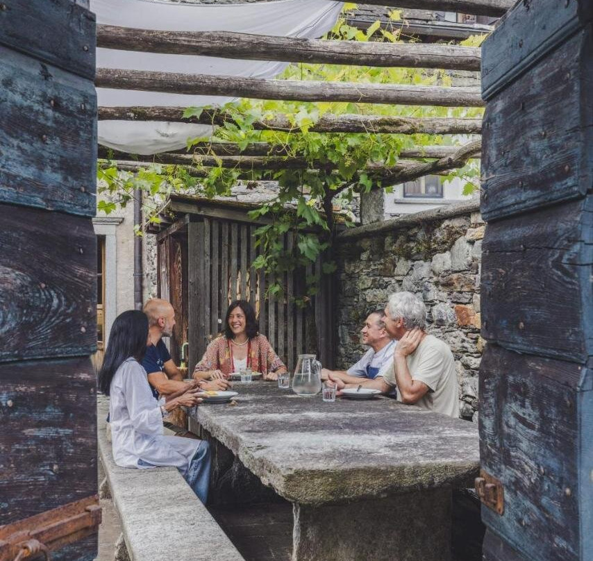 Osteria Bordei (camere, appartamenti, casa)