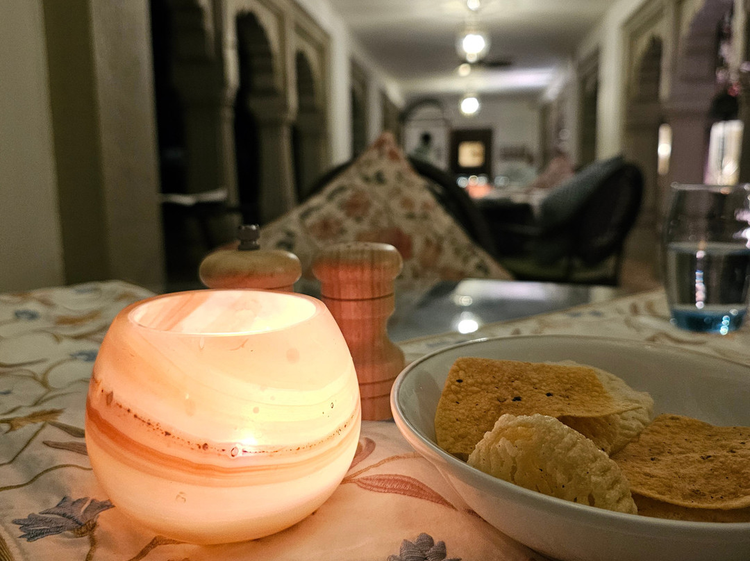 瓜利尔泰姬乌莎基兰宫殿酒店主图