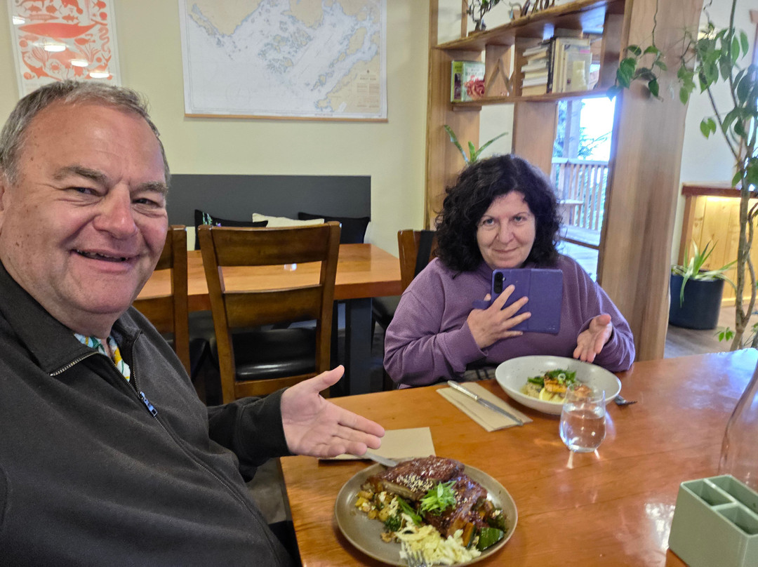 Flora's Restaurant