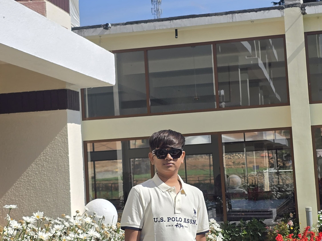 乌塔卡蒙德翡翠公园酒店主图