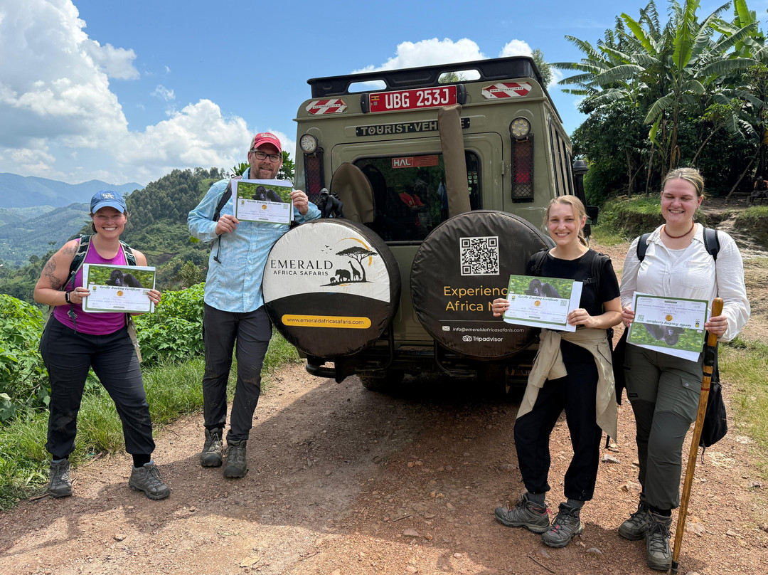 Emerald of Africa Safaris-布恩迪难以穿越的国家公园必去景点