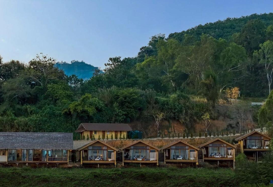 Le Doi Lakeview