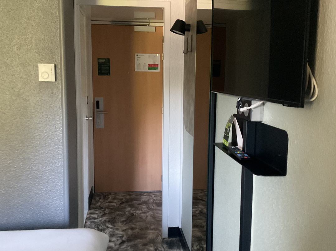 B&B HOTEL 沙特尔中心大教堂主图