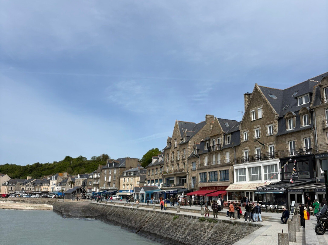 Port de le Houle-康卡勒必去景点