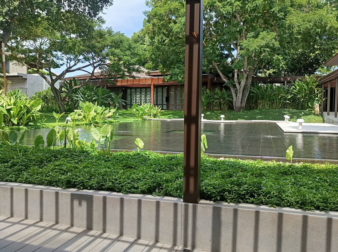 芭提雅中天海滩安达仕酒店主图