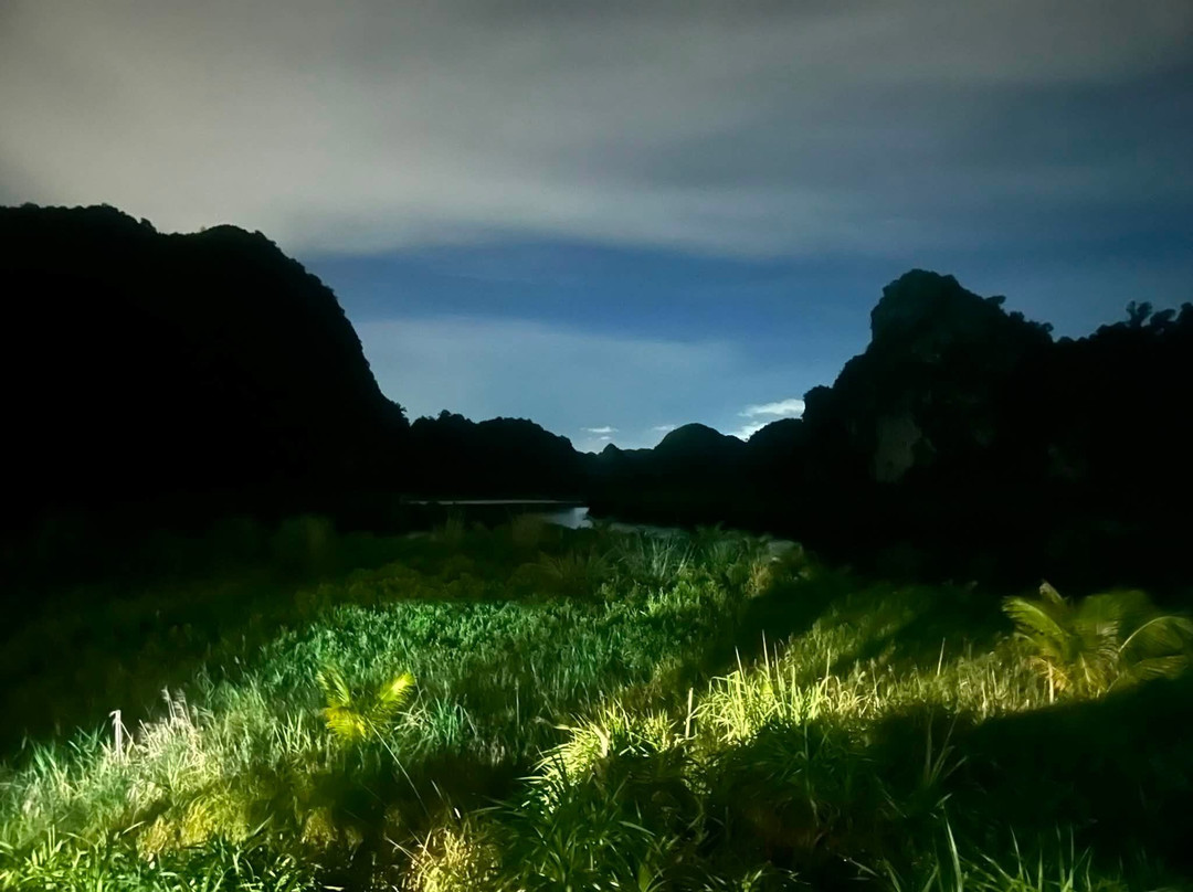 Dragon Cave-Cat Ba Town必去景点