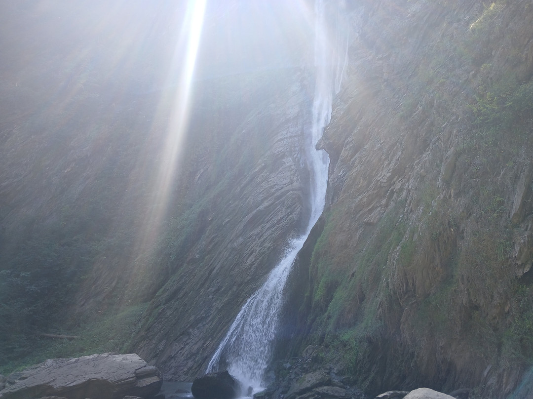 Cascade du Morel-La Lechere必去景点