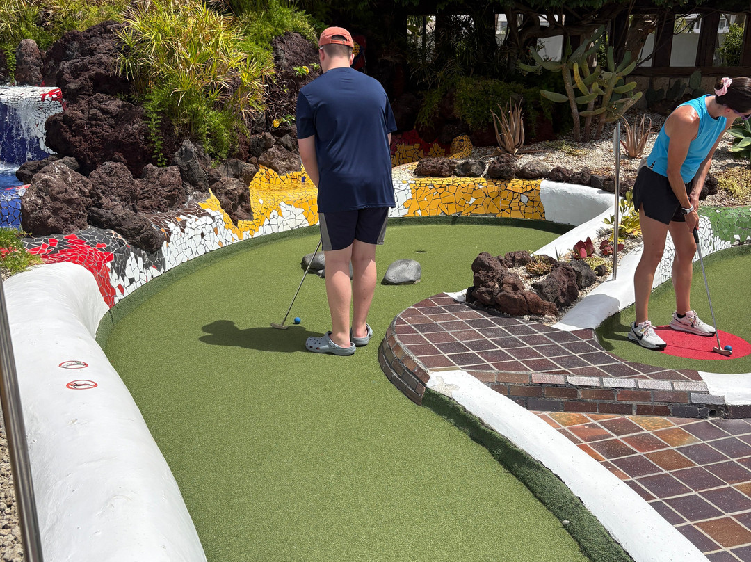 Parque Santiago Mini Golf-美洲海滩必去景点