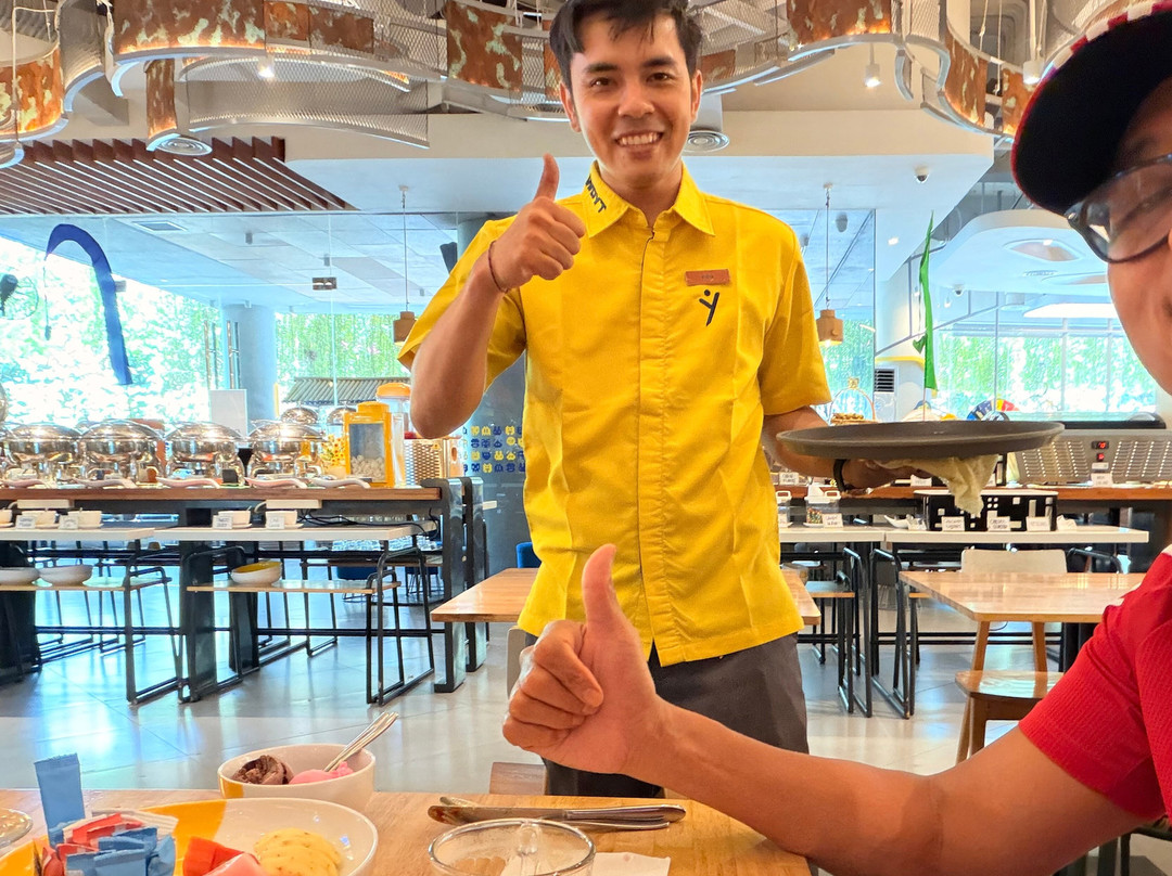 库塔海滩步道YELLO酒店-巴厘岛主图