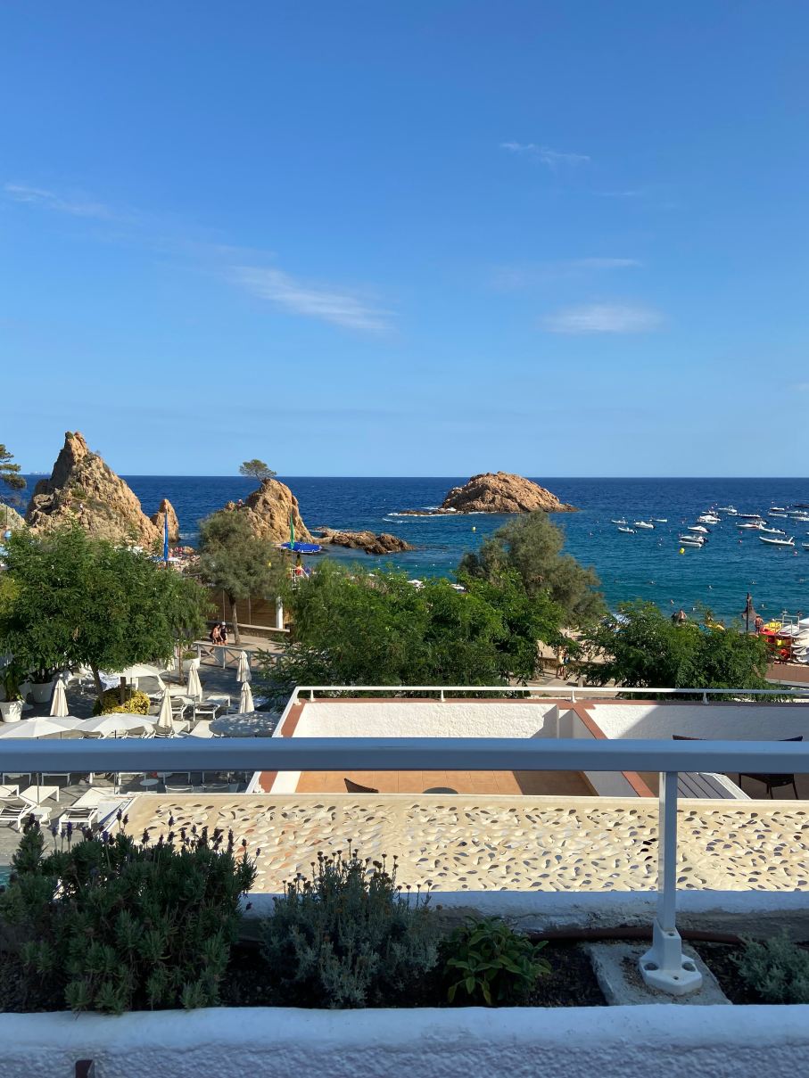 金色之海蒙努达酒店-旅行者