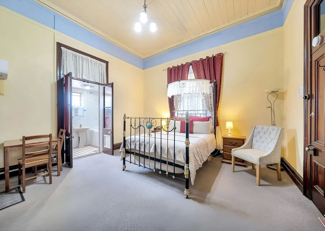 Maryvale酒店住宿-Warwick Settlers Inn
