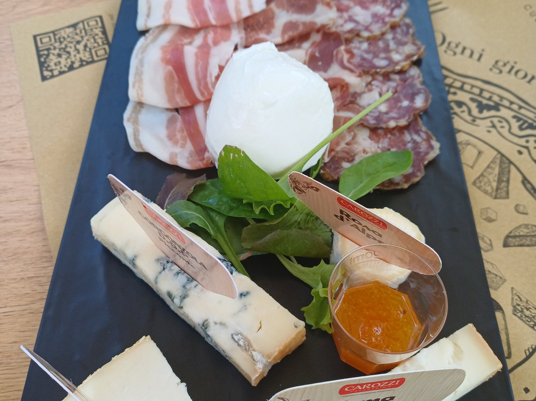 Formaggeria Carozzi-Pasturo必去景点