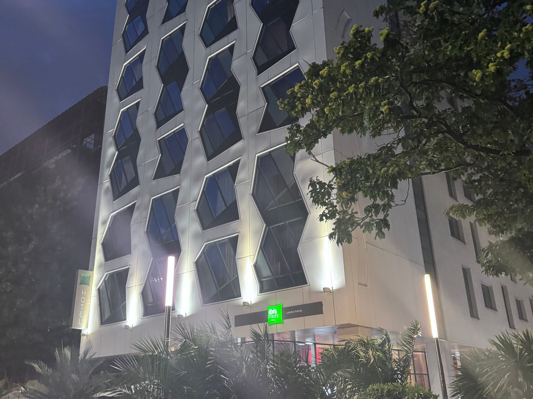 宜必思尚品伦敦逸林酒店主图