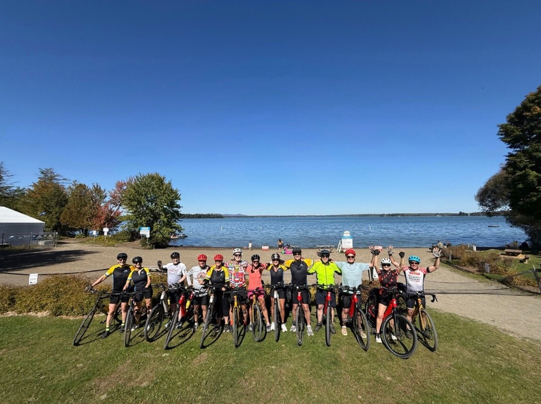Discovery Bicycle Tours-伍德斯托克必去景点