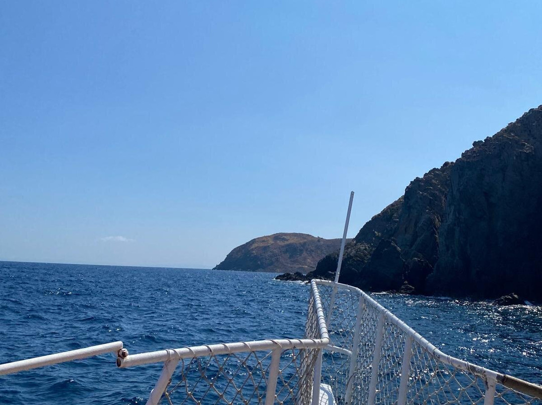 Gökçeada Yılmaz Kaptan Tekne Turları
