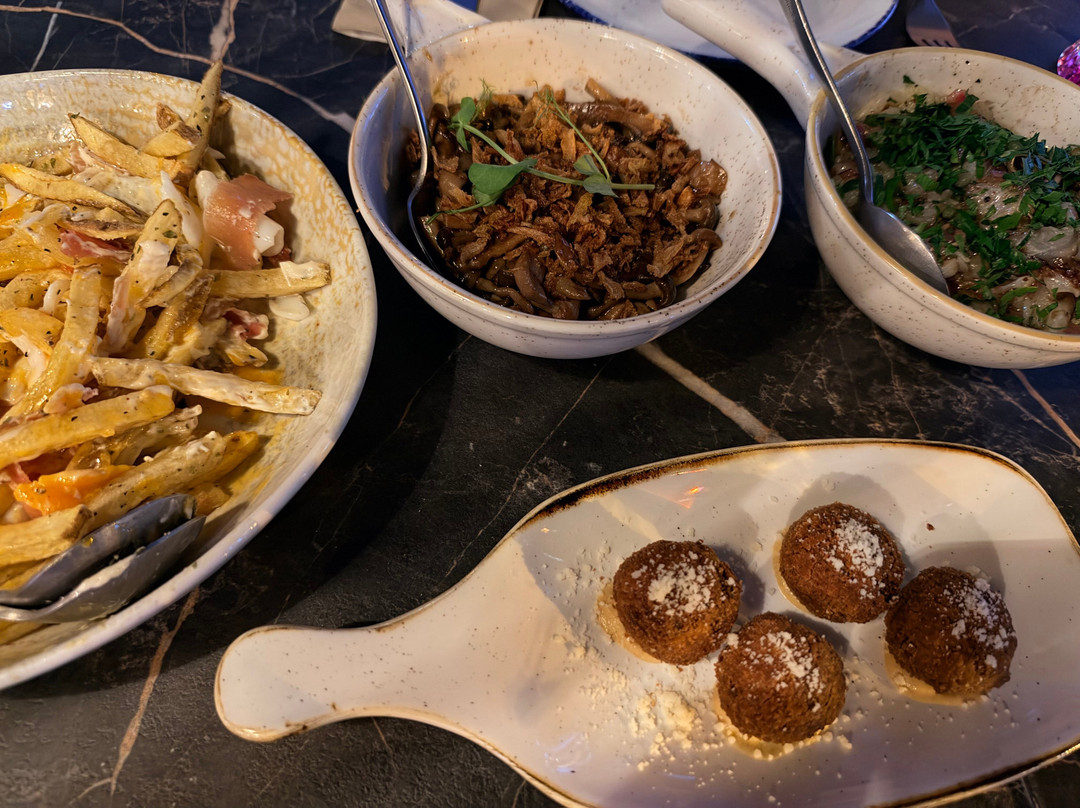 Wine & Tapas Carvalha