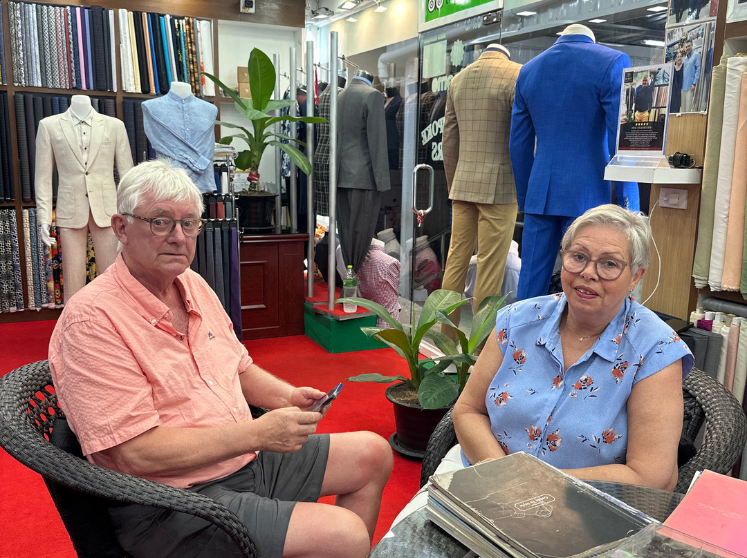 Robin Bespoke Tailors-Kata Noi Beach必去景点