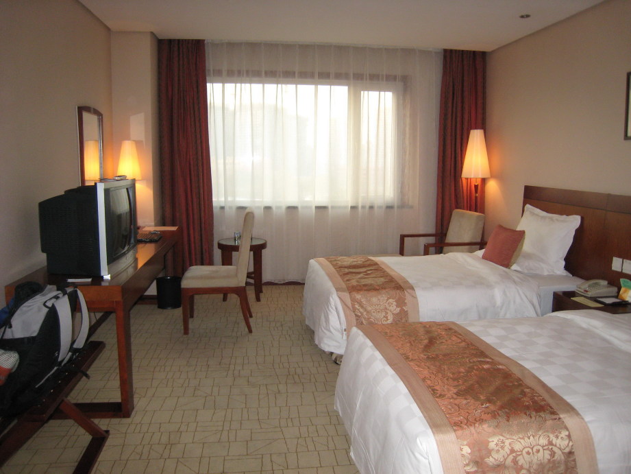 强强北京国际商务酒店-客卧