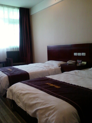 天天假日酒店（安康学院市政府店）-客卧